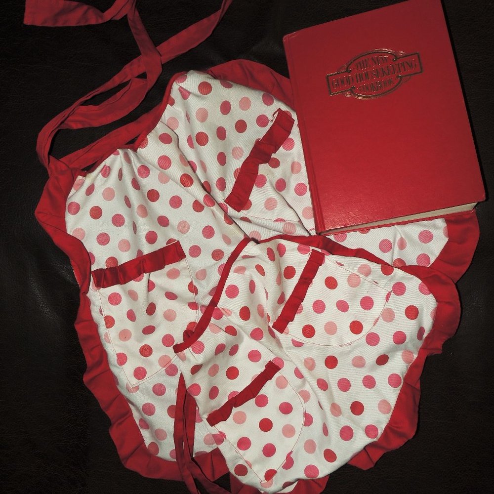 Mom & Me set of Polka-Dot Aprons